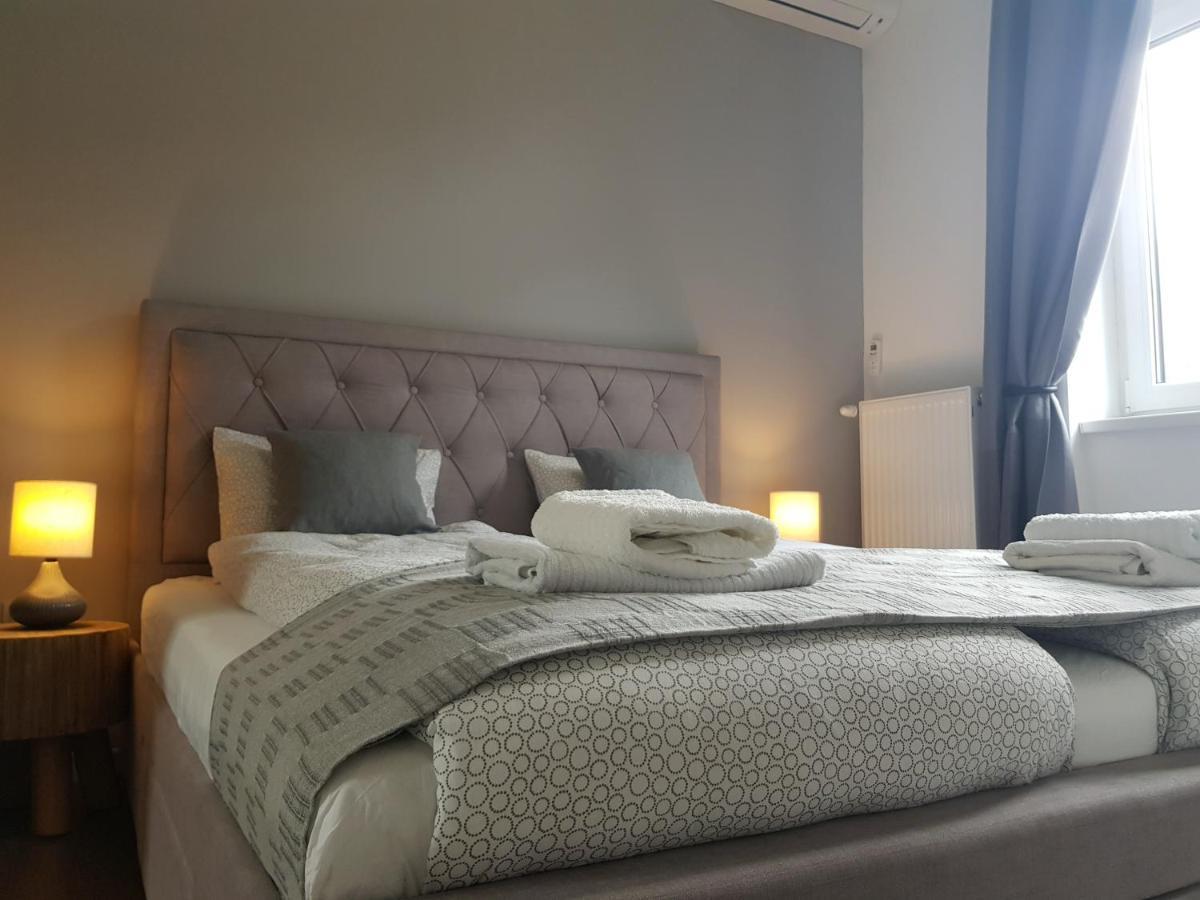 Luxurious Apartment With Balconies In Downtown Bp Βουδαπέστη Εξωτερικό φωτογραφία